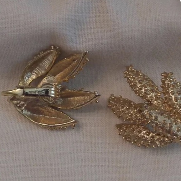 1963's SARAH COV Wind Flower clip earrings - Sarah Coventry - - Picture 7 of 7